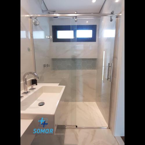 somar vidraçaria box banheiro1